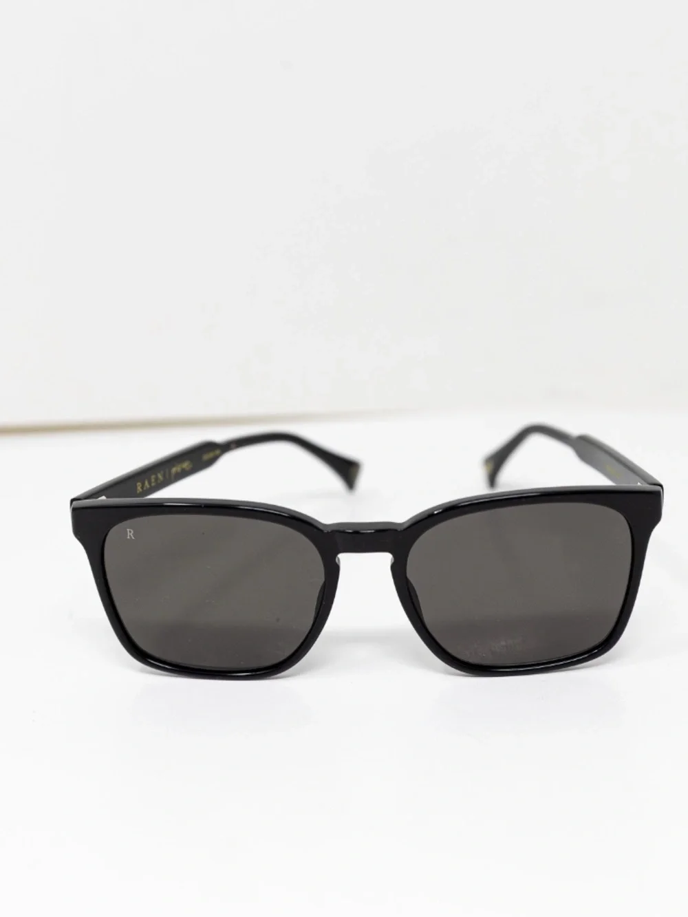 Raen Pierce Tall Square Lenses All Black Frames Sunglasses Accessory